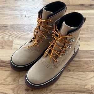 Sorel Caribou Street Waterproof Boots Size 10